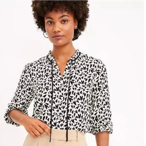 LOFT Heart Print Ruffle Tie Neck Blouse Top Size Medium Black White